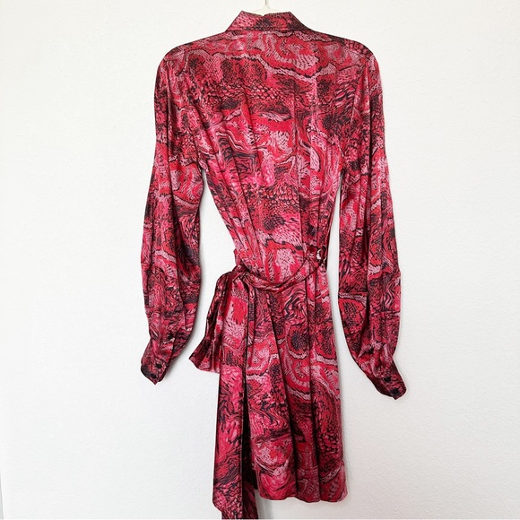 GANNI Silk Stretch Satin Mini Dress Belted Printed Wrap Size 42EU Red - Picture 4 of 10